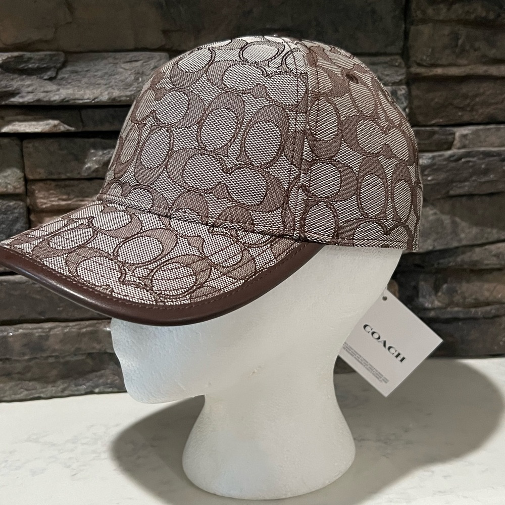 Coach Cap 🧢 - Picture 3 of 16